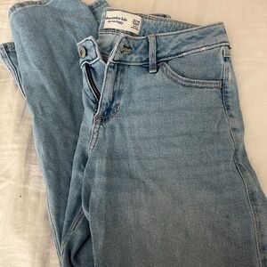 Abercrombie Low Rise Baggy girls size 13/14 short